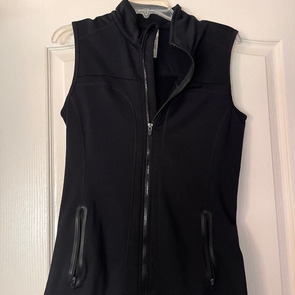 Fabletics Vest with pockets black size M